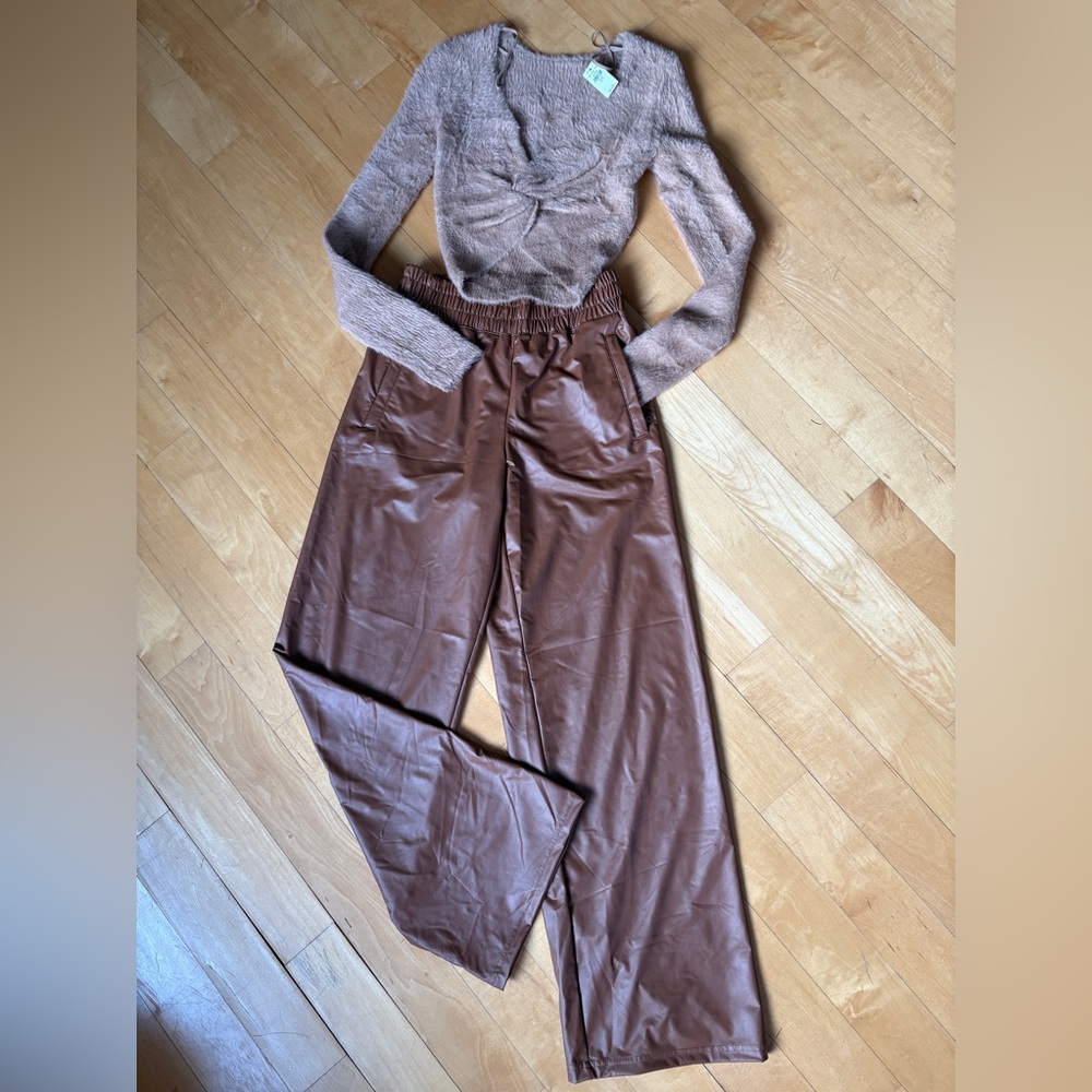 NWT! OFFLINE & Aerie Fluffy-4-Ever Reversible Twist Sweater+faux leather pants